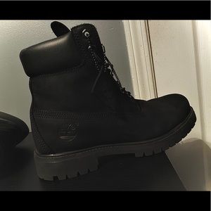 Black leather timberland boots
